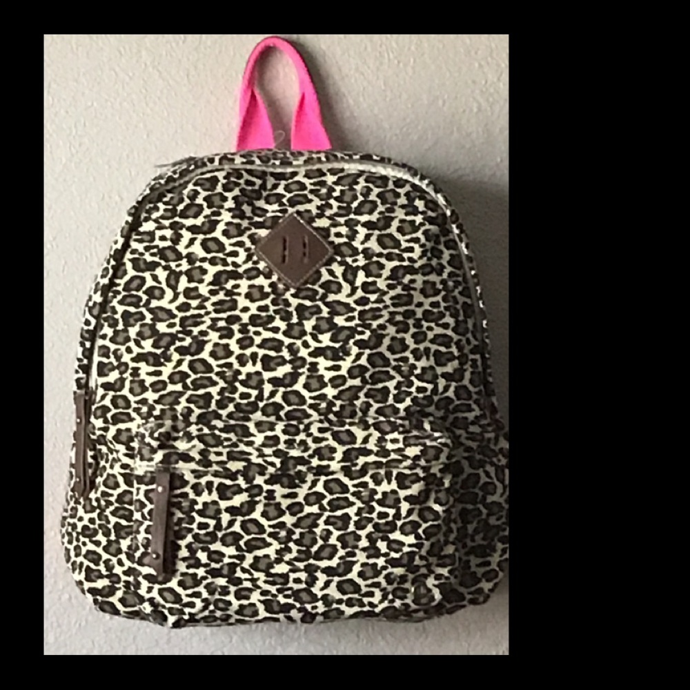 9️⃣ Madden girl  Backpack